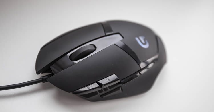 Logitech G402 mouse has damaged wire as shown in the image. It gets  connected and disconnected after every few seconds. Completely ruins gaming  experience. : r/IndianGaming